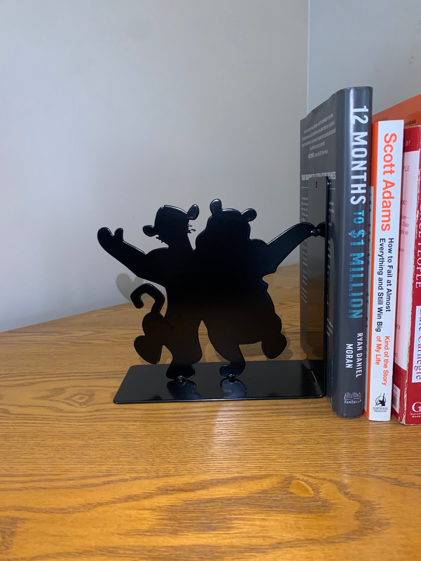 Winnie The Pooh and Tigger Bookend